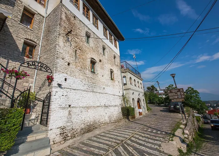 卡托里住宿加早餐酒店 Gjirokastër
